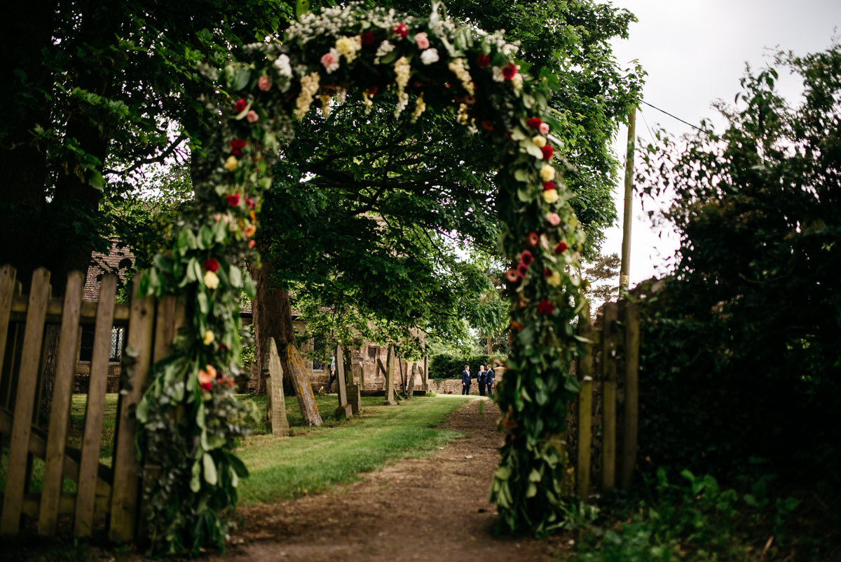 F&M-countryside-garden-farm-marquee-wedding-jenny-macare-121