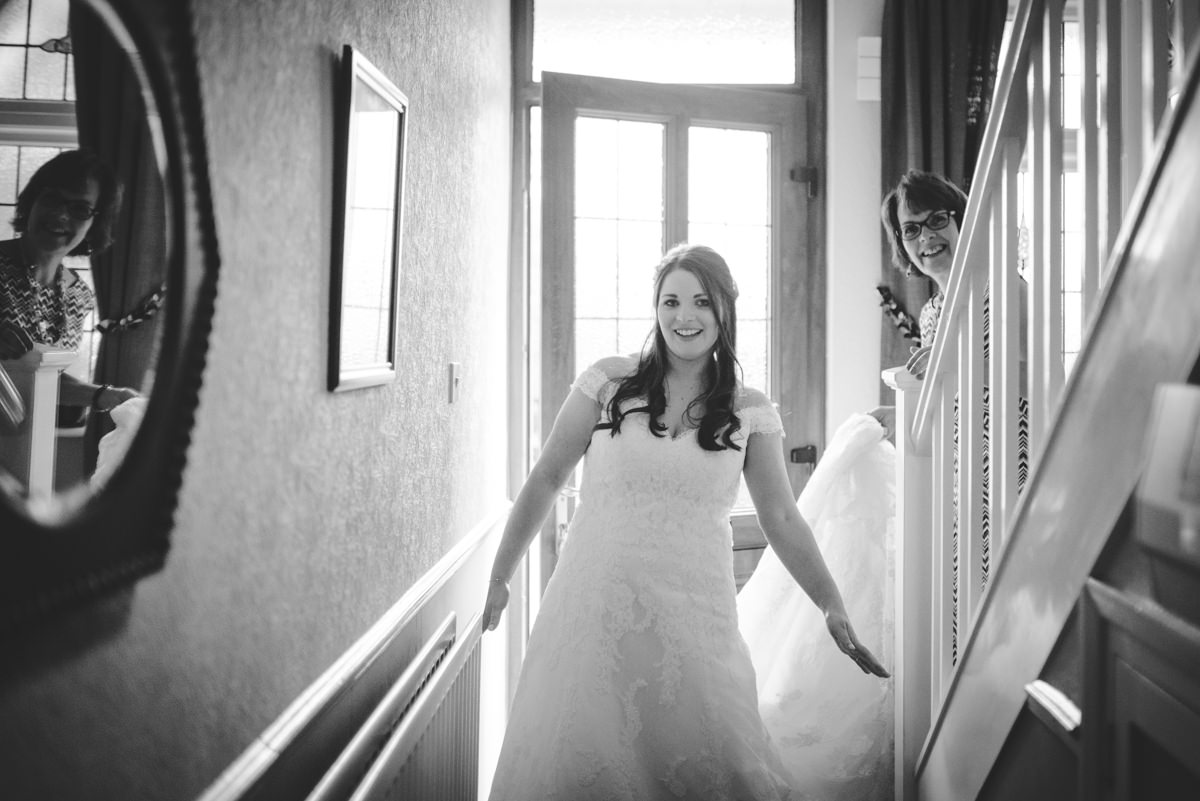 at-thrumpton-hall-creative-wedding-photography-jenny-macare-039