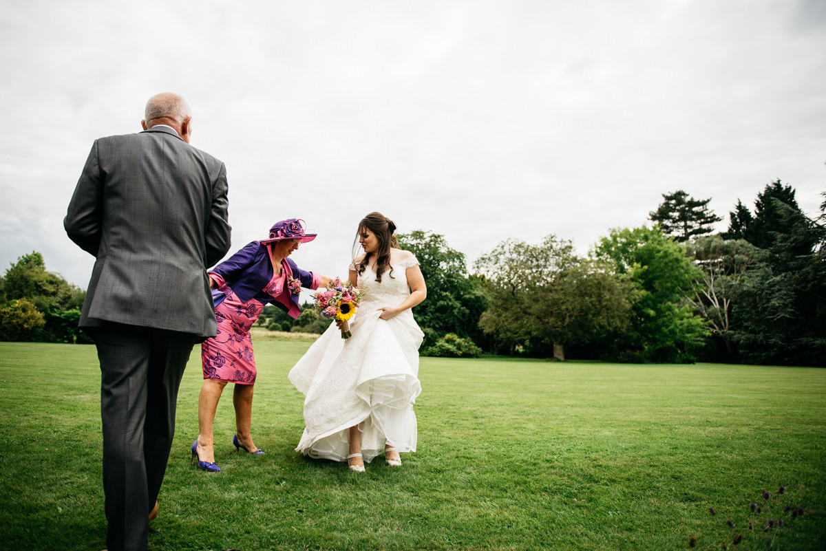 at-thrumpton-hall-creative-wedding-photography-jenny-macare-129
